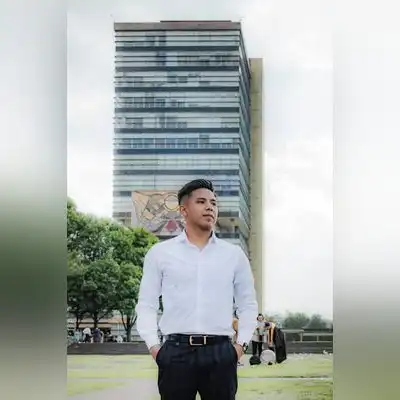 石秀军
